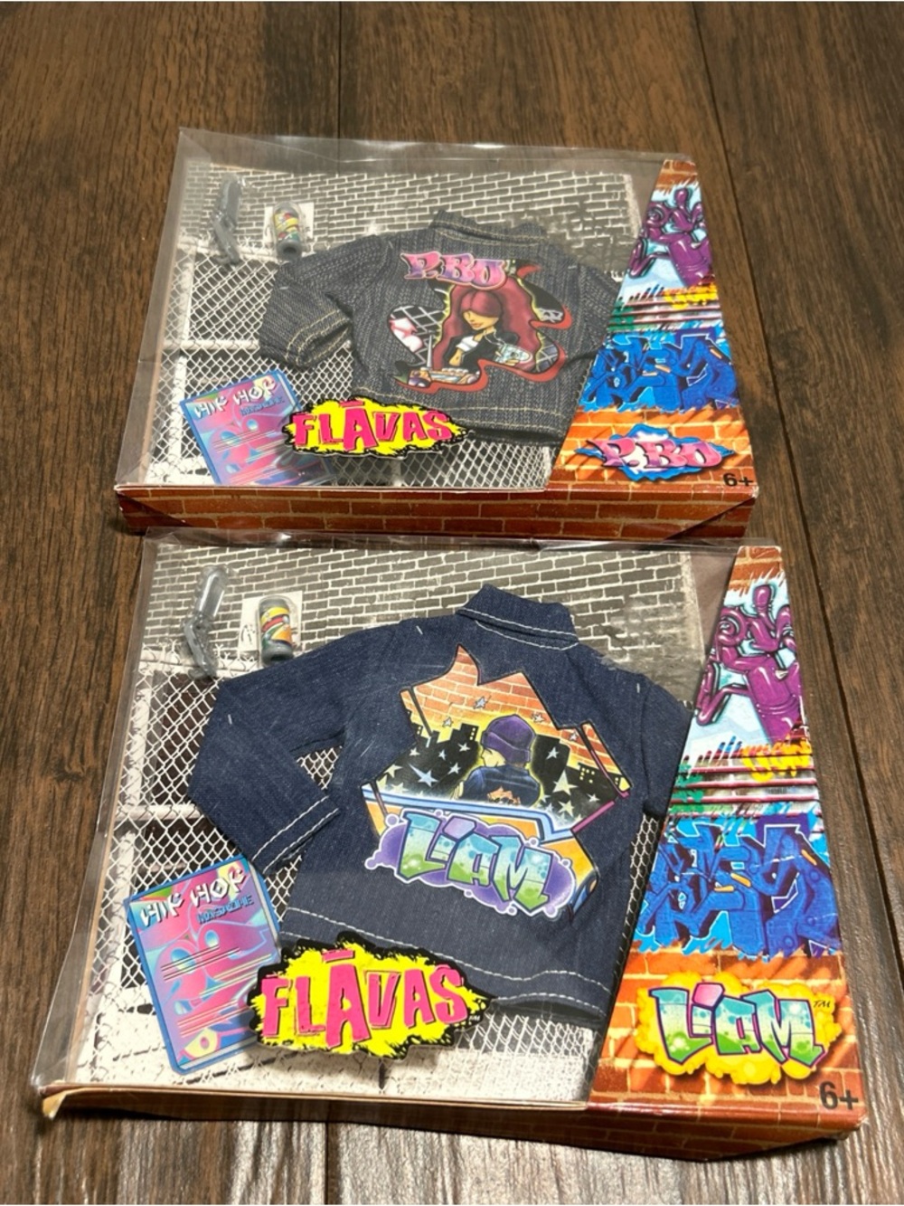 Mattel 2 Flavas Tika Hip Hop  Denim Jacket & Accessories NRFB Vintage 2003